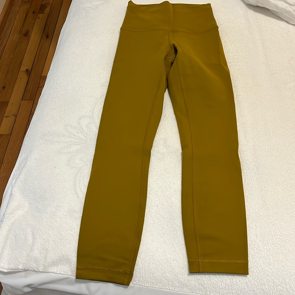 NWOT Lululemon Wunder Train 23”